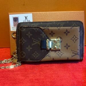 Louis Vuitton Brown and Black Monogram Key Holder
